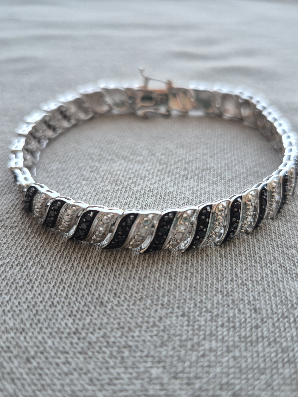Sterling Silver Black & White Crystal Tennis Bracelet